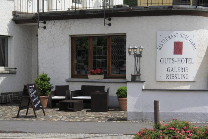 Отель Galerie Riesling Триттенхайм Экстерьер фото